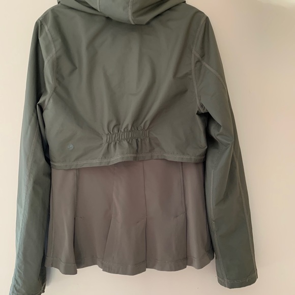 Lululemon jacket - Picture 2 of 5